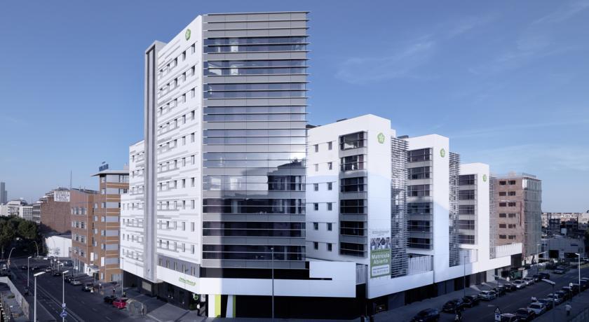 MELON DISTRICT MARINA RESIDENCIA