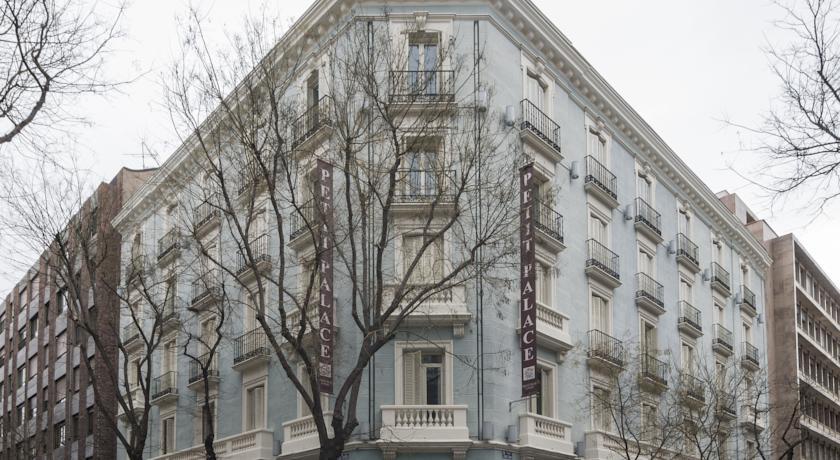 PETIT PALACE ART GALLERY