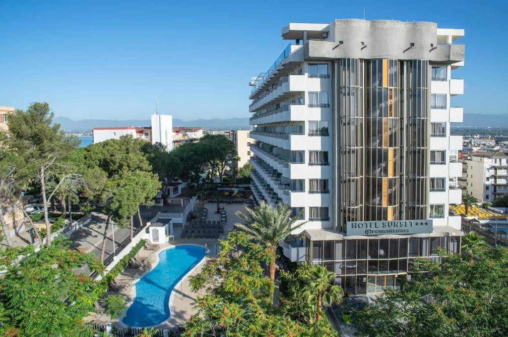SALOU SUNSET BY PIERRE & VACANCES (EX. PLAYA DE ORO PARK)