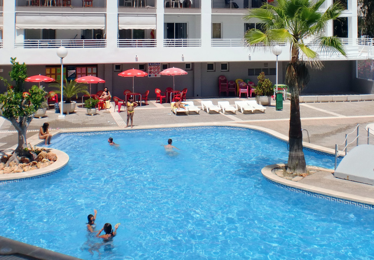 RENTALMAR ROYAL APARTAMENTOS
