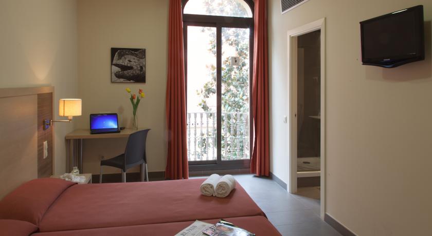 RESIDENCIA ERASMUS GRACIA фото 3
