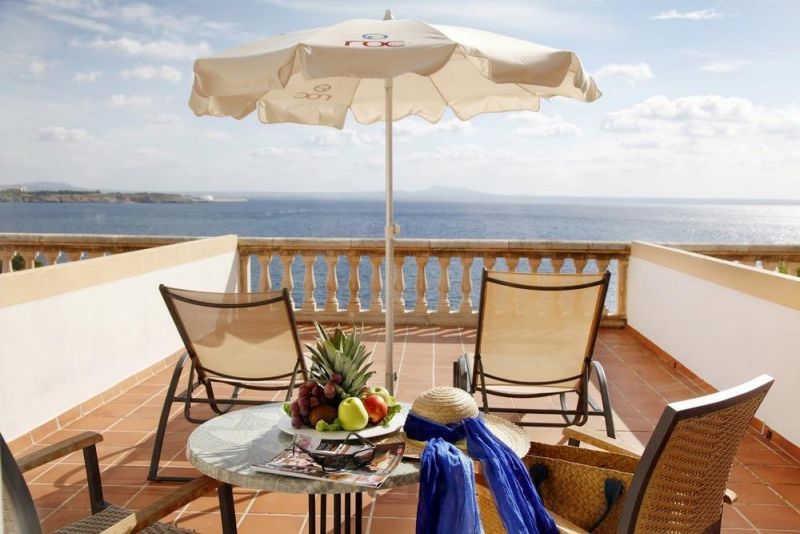 APARTAMENTOS Y ESTUDIOS ROC ILLETAS PLAYA фото 4