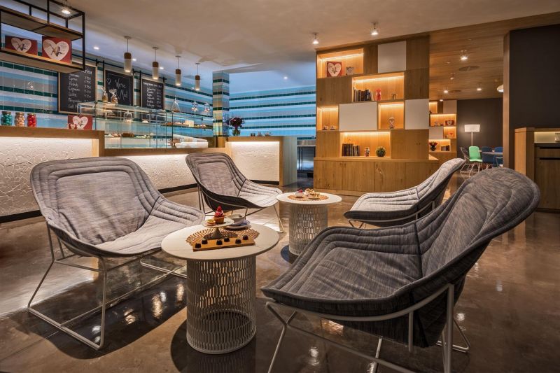 ROYAL HIDEAWAY CORALES SUITES фото 7