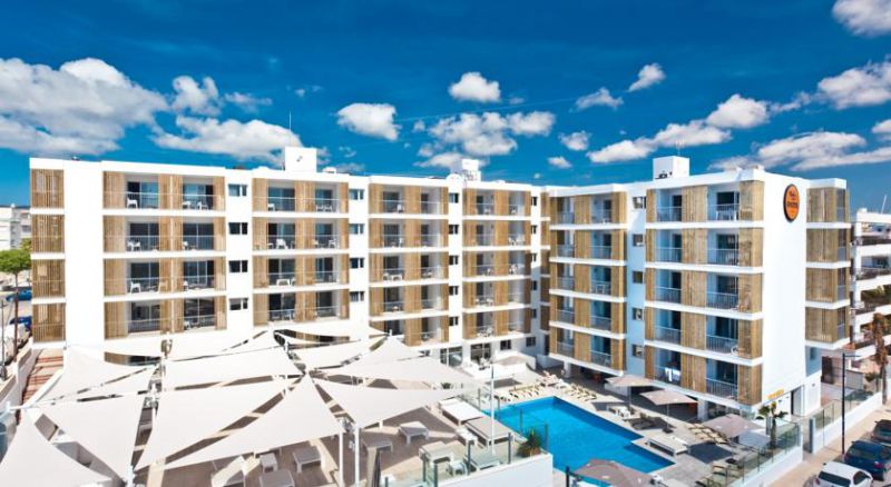 RYANS IBIZA APARTMENTS