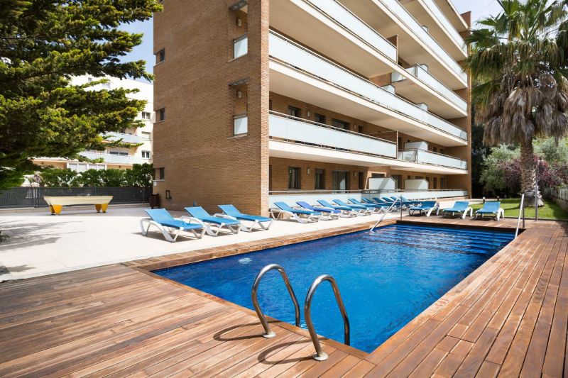 SALOU CENTER APART