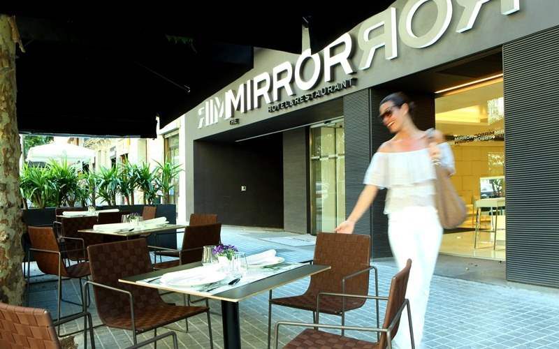 THE MIRROR BARCELONA