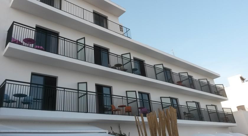 THE PURPLE HOSTEL
