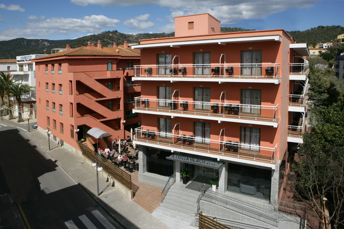 TOSSA BEACH CENTER