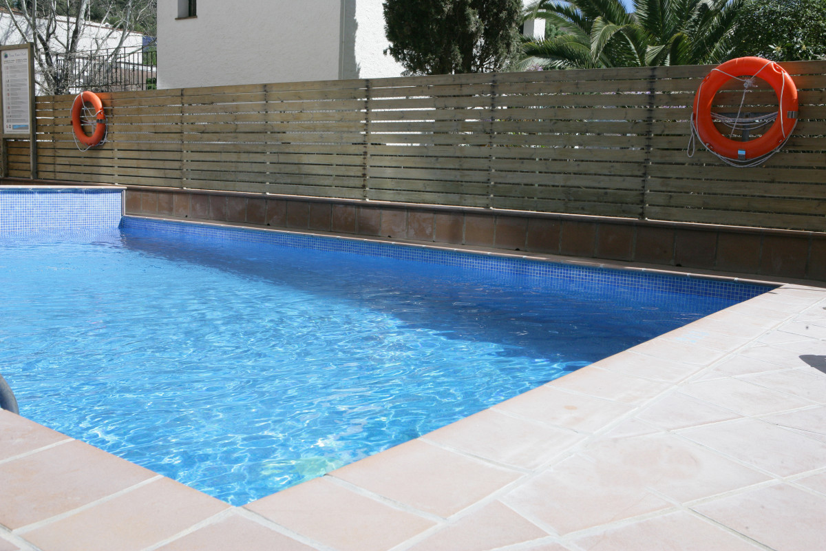 TOSSA BEACH CENTER фото 3