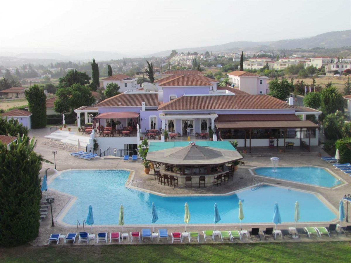 AKAMANTHEA HOLIDAY VILLAGE