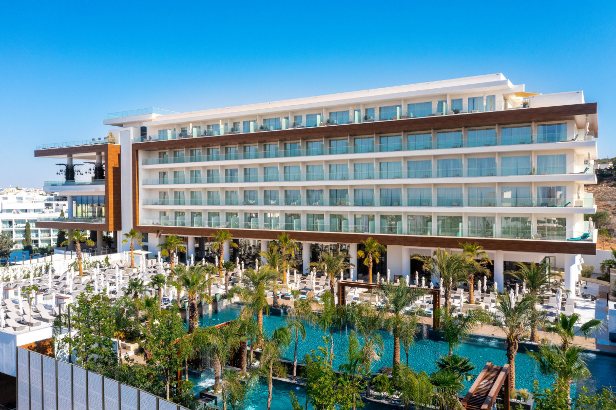 AMANTI MADEFORTWO HOTELS