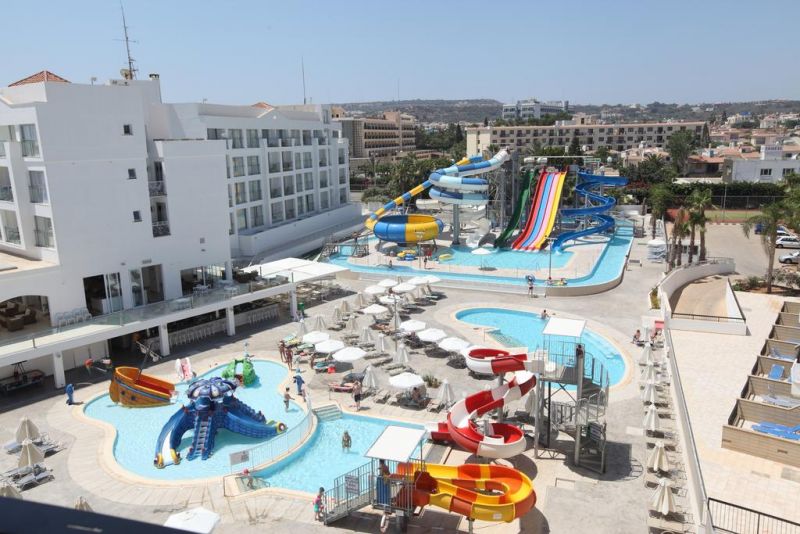 ANASTASIA HOTEL APTS