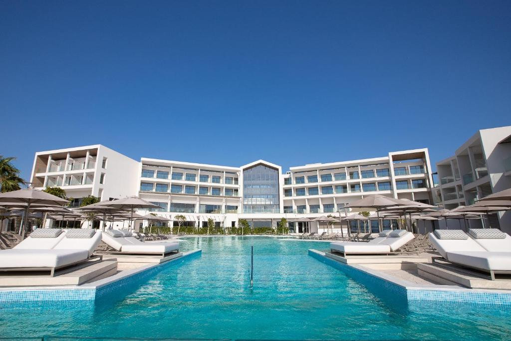 MARE PAPHOS (EX. ATLANTICA MARE VILLAGE PAPHOS)