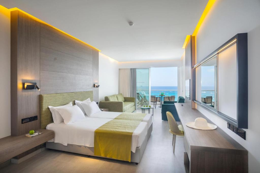 CAVO MARIS BEACH фото 6