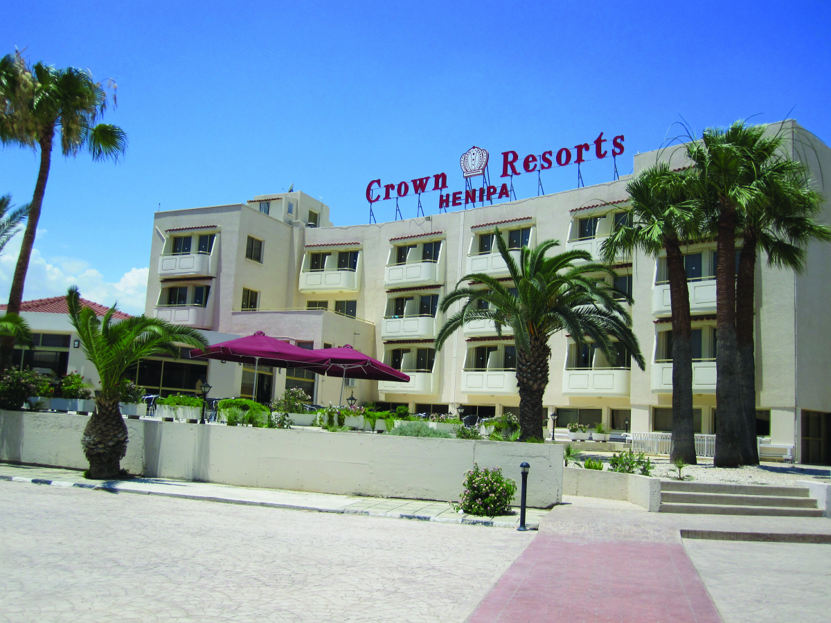 CROWN RESORT HENIPA фото 3