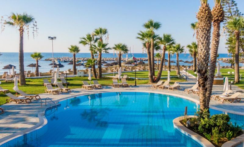 GOLDEN BAY BEACH HOTEL фото 3