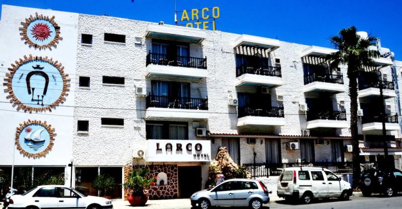 LARCO HOTEL APARTMENTS