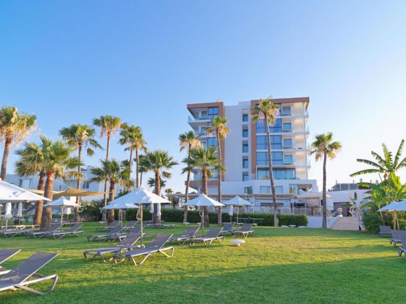 LEONARDO CRYSTAL COVE HOTEL & SPA ADULTS ONLY 16+