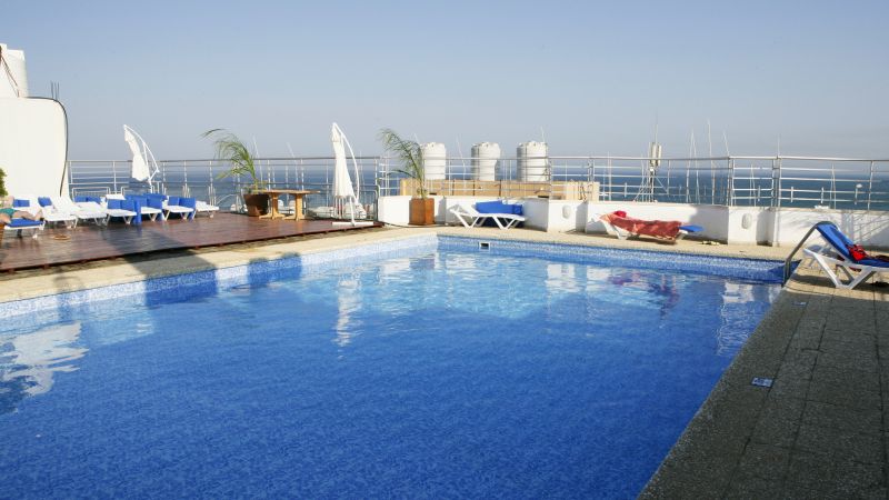 MACKENZIE BEACH HOTEL & APT фото 3