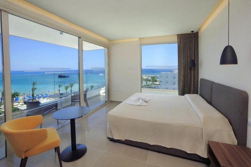 NELIA BEACH фото 5