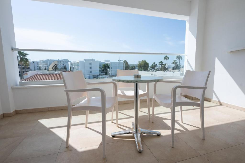 NEW FAMAGUSTA фото 5