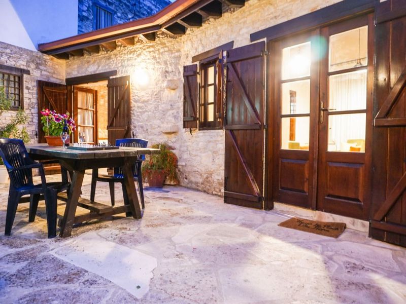 PANTELIS TRADITIONAL HOUSE