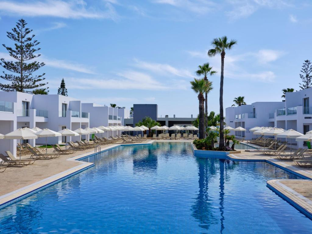 ATLANTICA PANTHEA RESORT (EX. PANTHEA HOLIDAY VILLAGE WATER PARK RESORT)