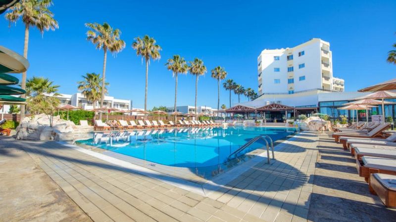 PAVLO NAPA BEACH