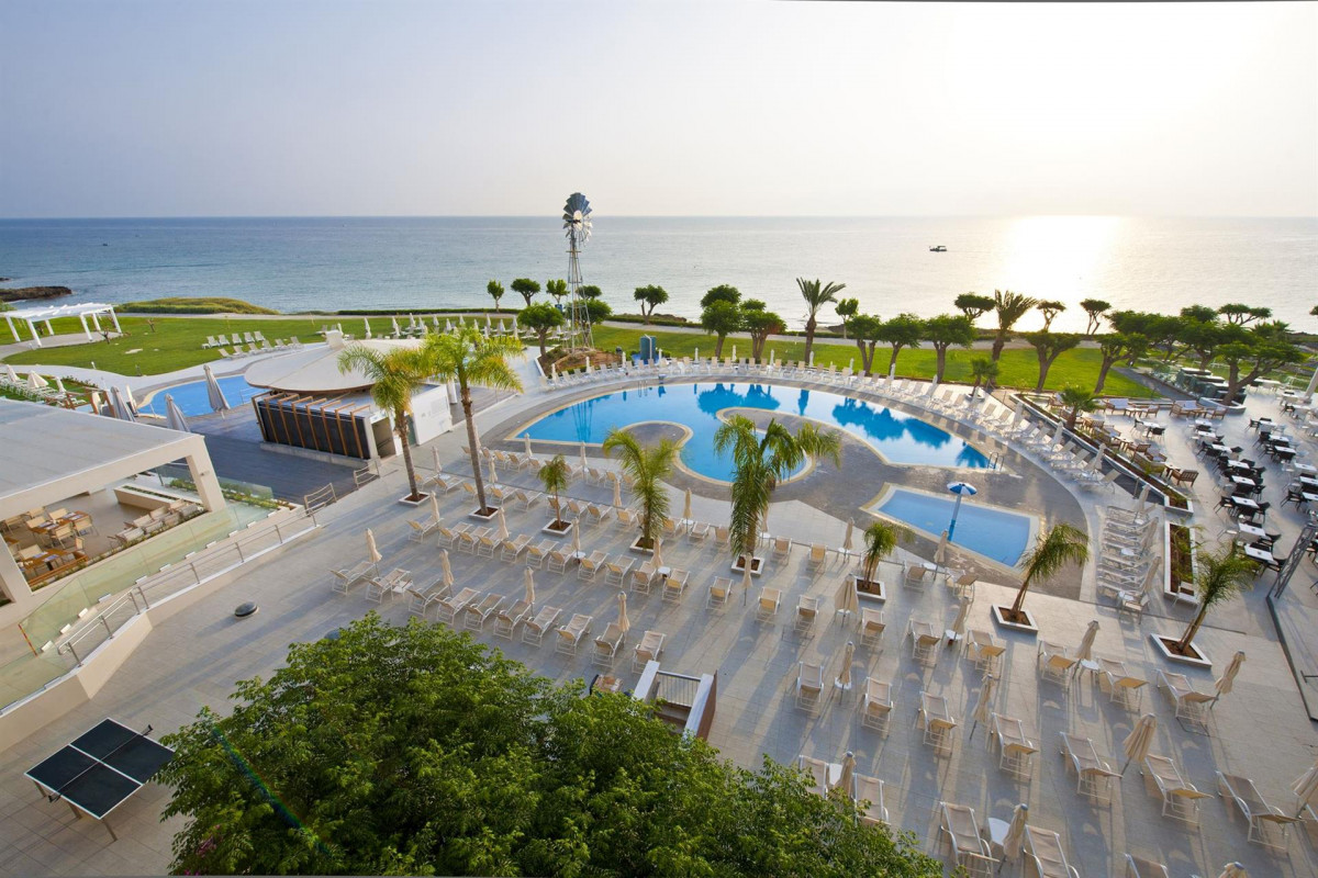 PERNERA BEACH HOTEL фото 2