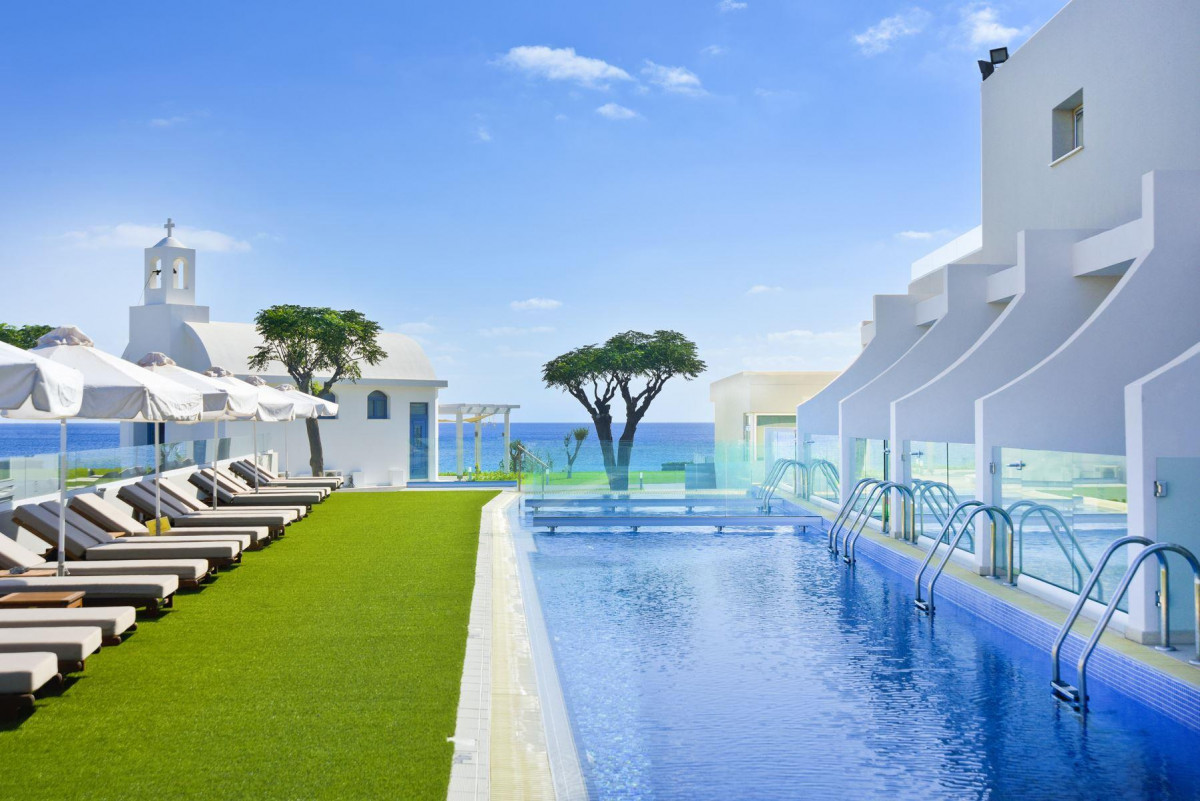 PERNERA BEACH HOTEL фото 3