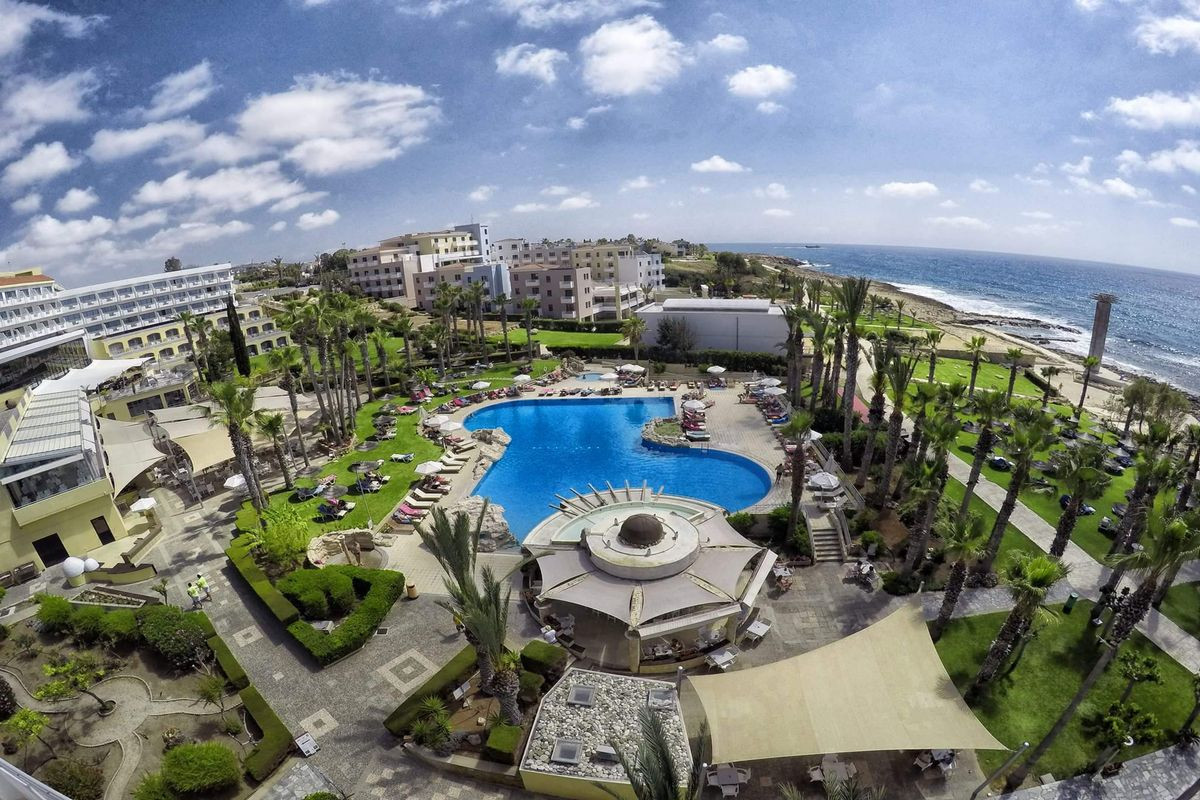 ST. GEORGE HOTEL SPA & GOLF BEACH RESORT