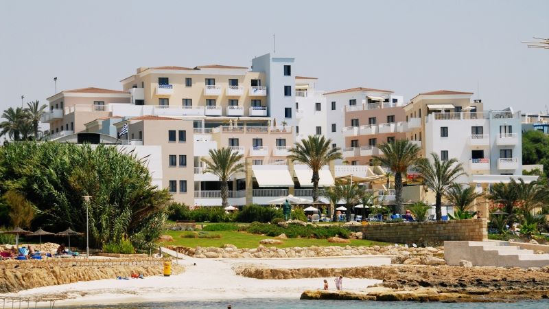 ST. GEORGE GARDENS HOTEL SUITES