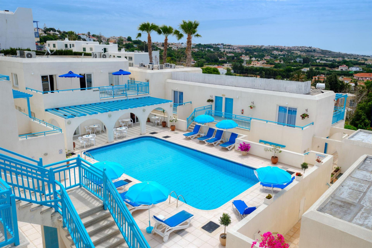 SUNNY HILL HOTELS APTS
