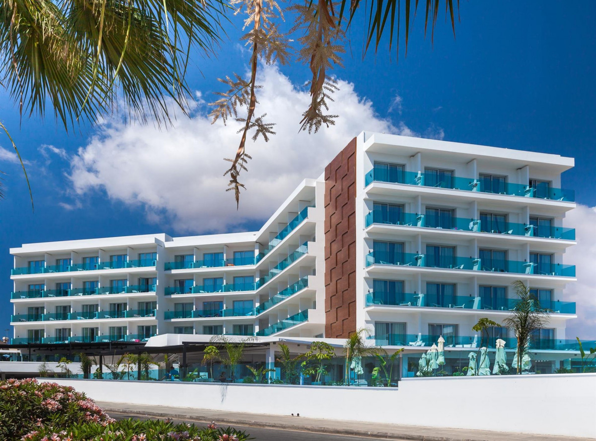 THE BLUE IVY HOTEL & SUITES фото 2