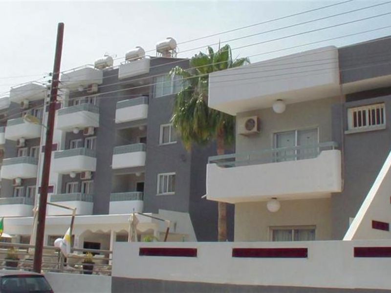THE PALMS LIMASSOL APART