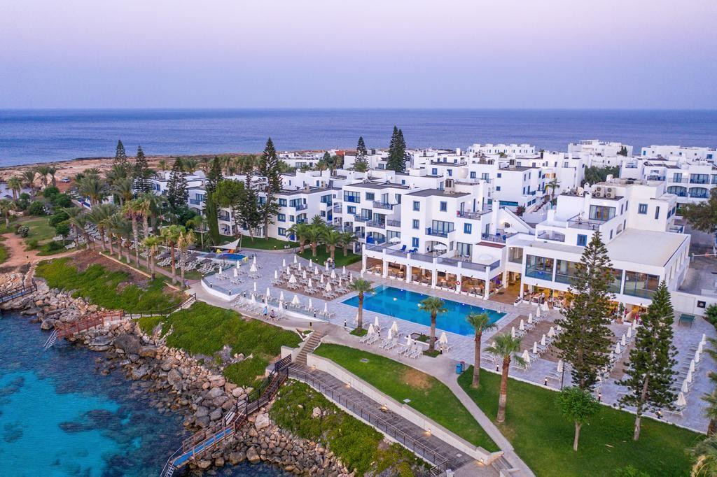 LOUIS NAUSICAA BEACH