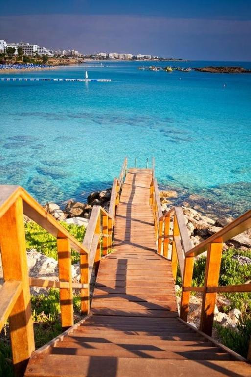 VRISSIANA BEACH фото 3
