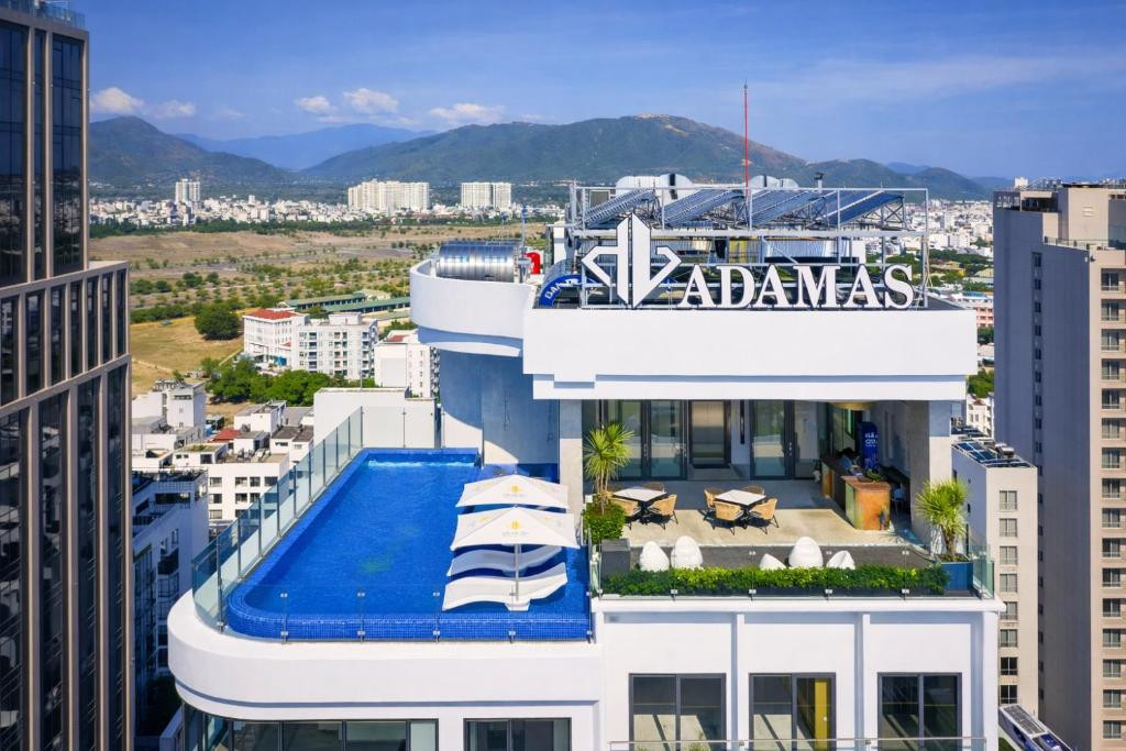 ADAMAS BOUTIQUE фото 3