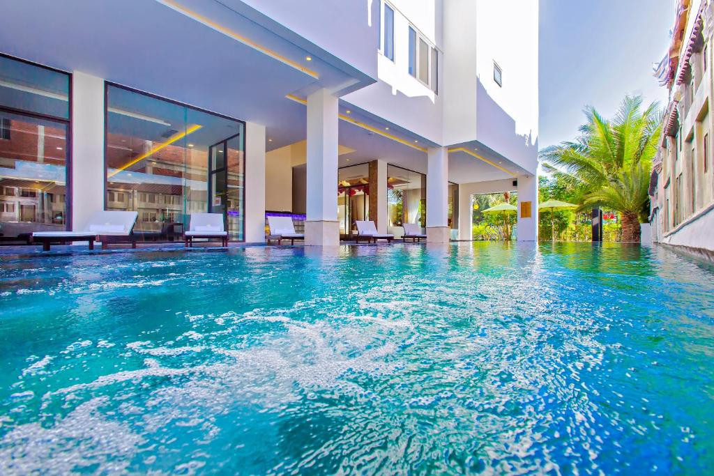 ALLY BEACH BOUTIQUE фото 2