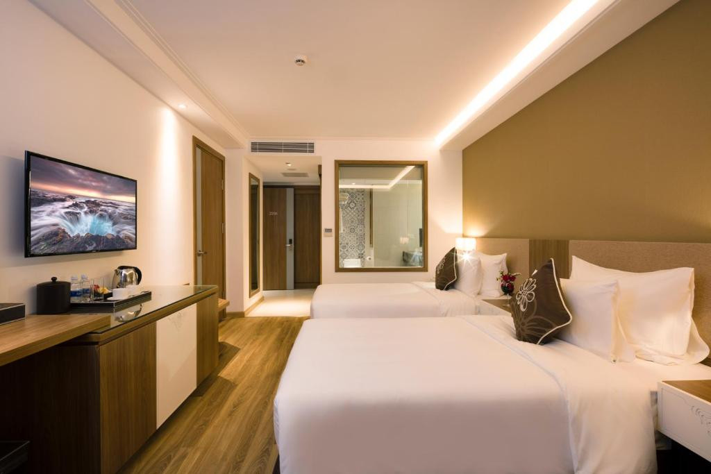COMODO NHA TRANG HOTEL фото 3
