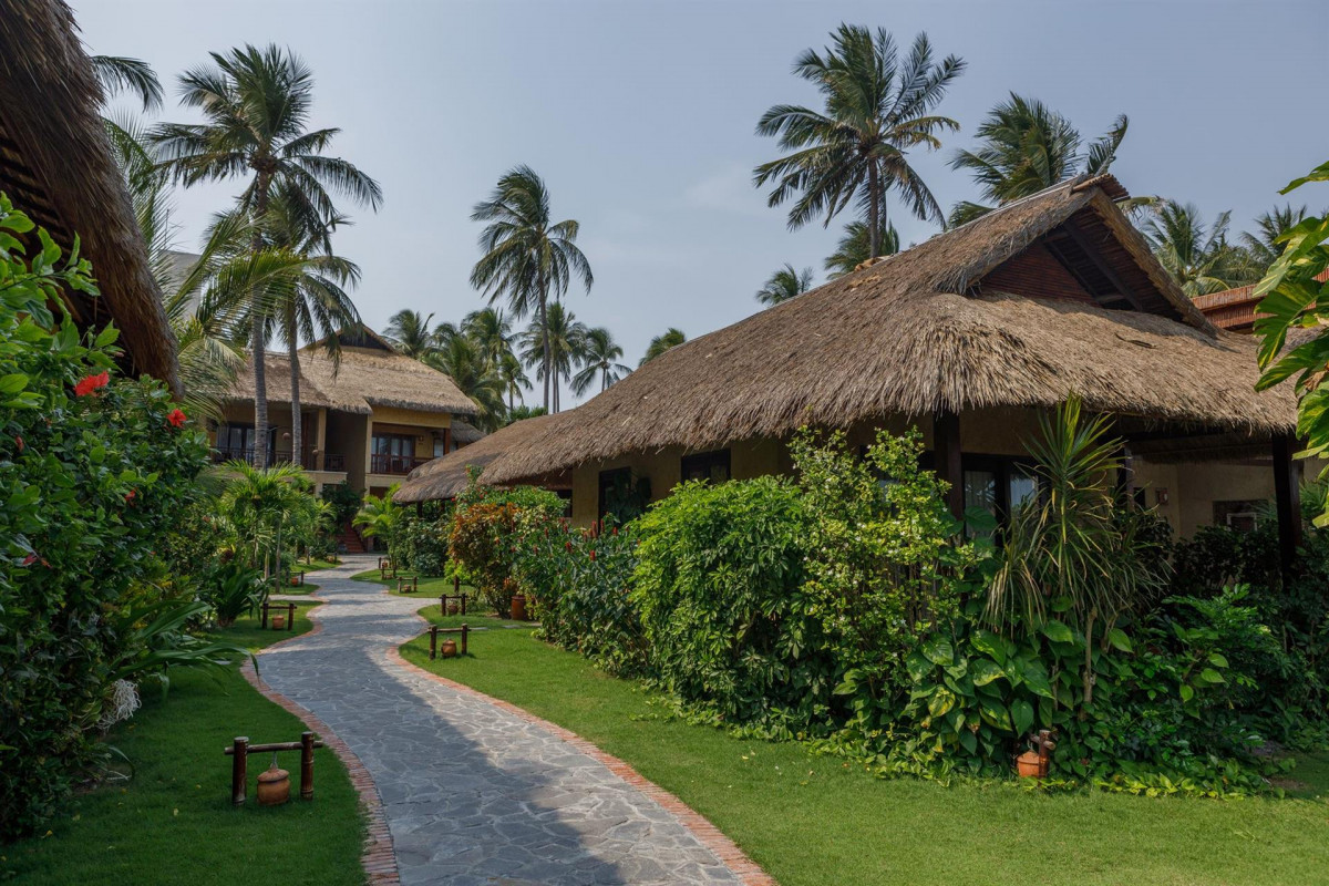 BAMBOO VILLAGE BEACH RESORT & SPA фото 3