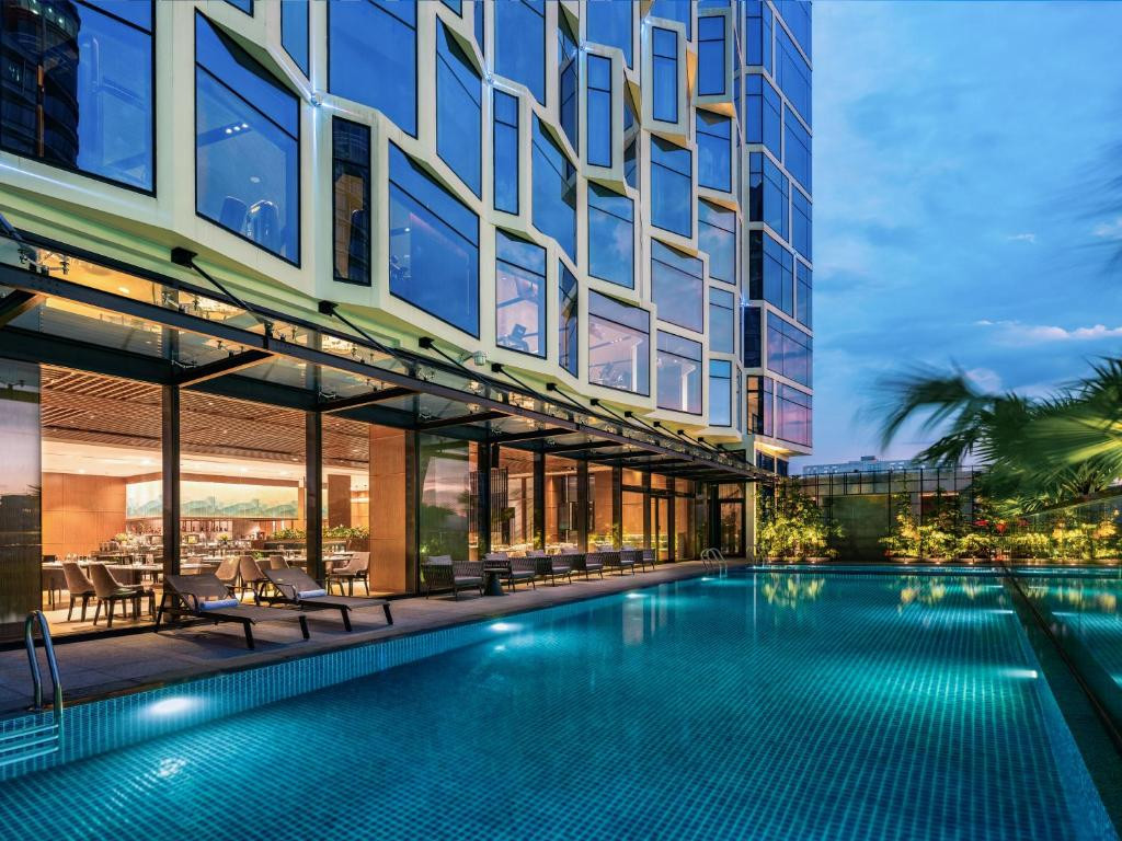 CROWNE PLAZA DANANG CITY CENTRE (EX. BAY CAPITAL DANANG)