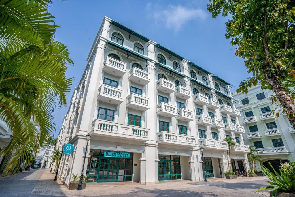 BLISS HOTEL