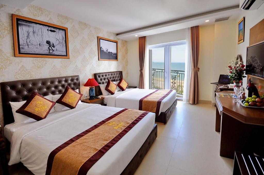 BOSS HOTEL