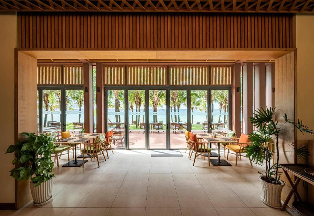 DUSIT PRINCESS MOONRISE BEACH RESORT фото 4