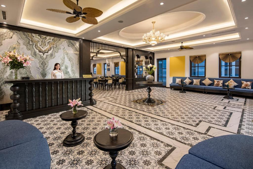 HA LONG ESSENCE HOTEL