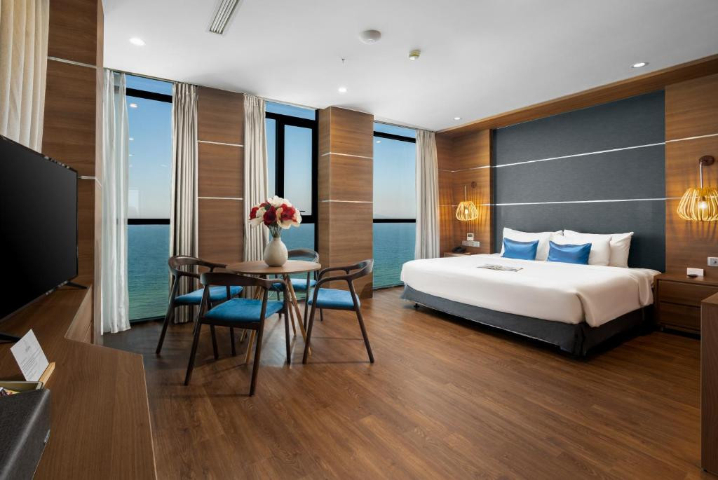 HAIAN BEACH HOTEL & SPA фото 3