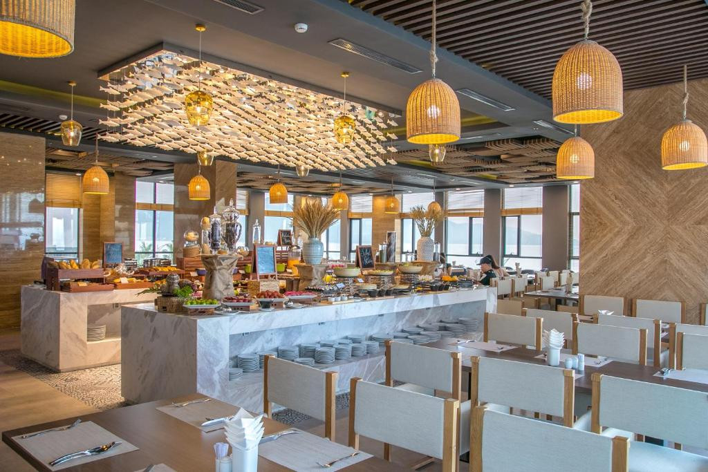 HAIAN BEACH HOTEL & SPA фото 6