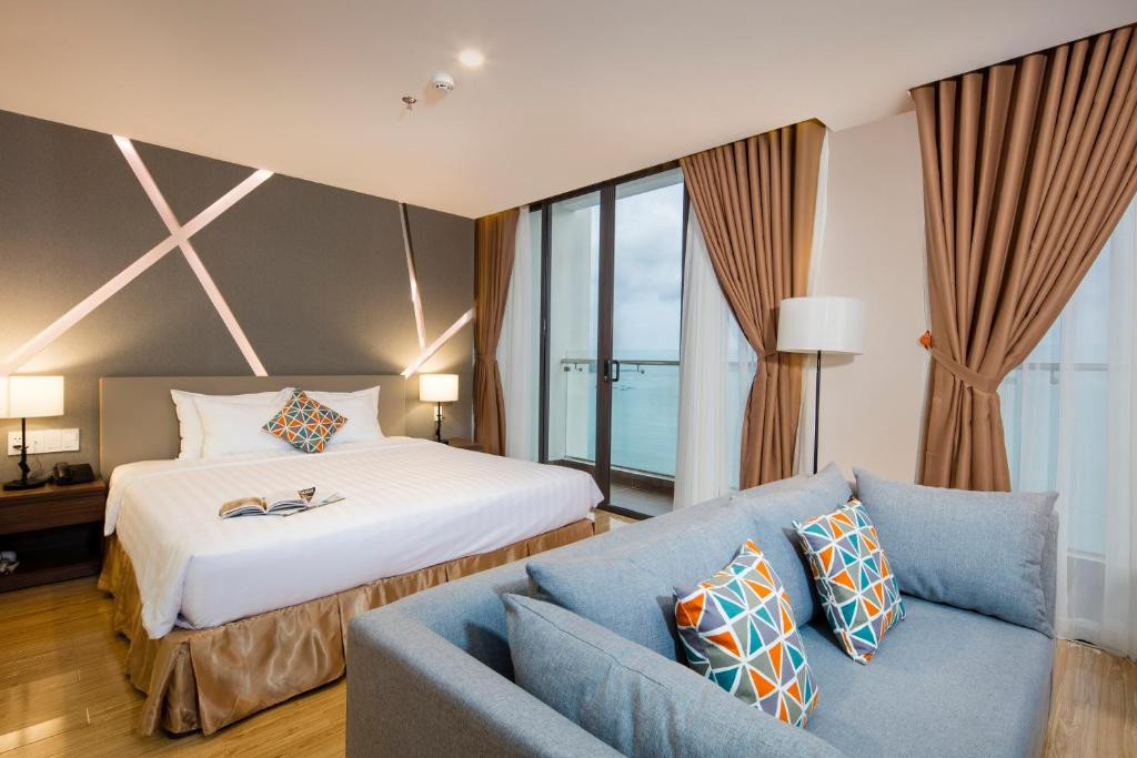 KING TOWN GRAND HOTEL & WEDDING CENTER