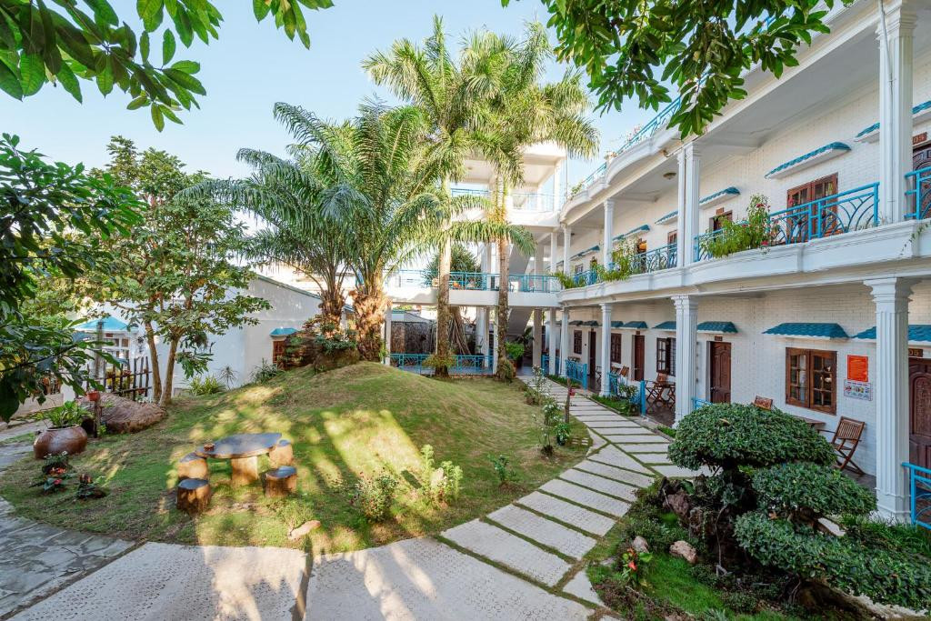 SUN COSY CENTRAL RESORT (EX. LA VITA RESORT PHU QUOC фото 3